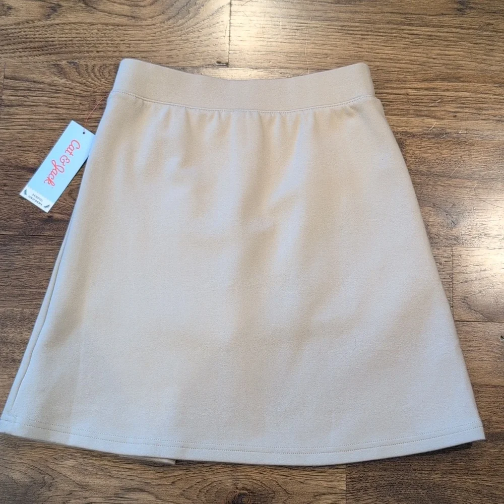 Girls Cat & Jack beige uniform skort L(10/12)